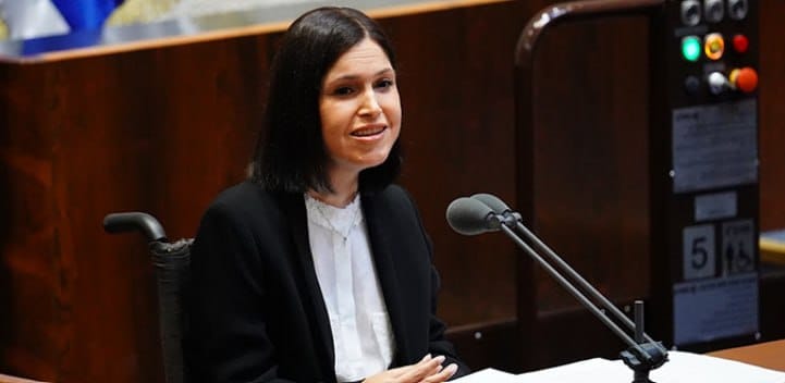 Карин Эльхарар не будет баллотироваться в следующий Кнессет от «Еш Атид»